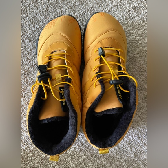 Nature Contact hiking boots. Size 41 (10US). Vegan. NWT Lightweight/lug soles. - Picture 3 of 13